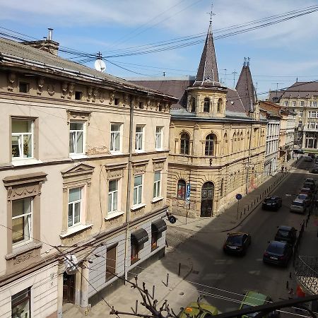 Max Apartments In Lviv Extérieur photo