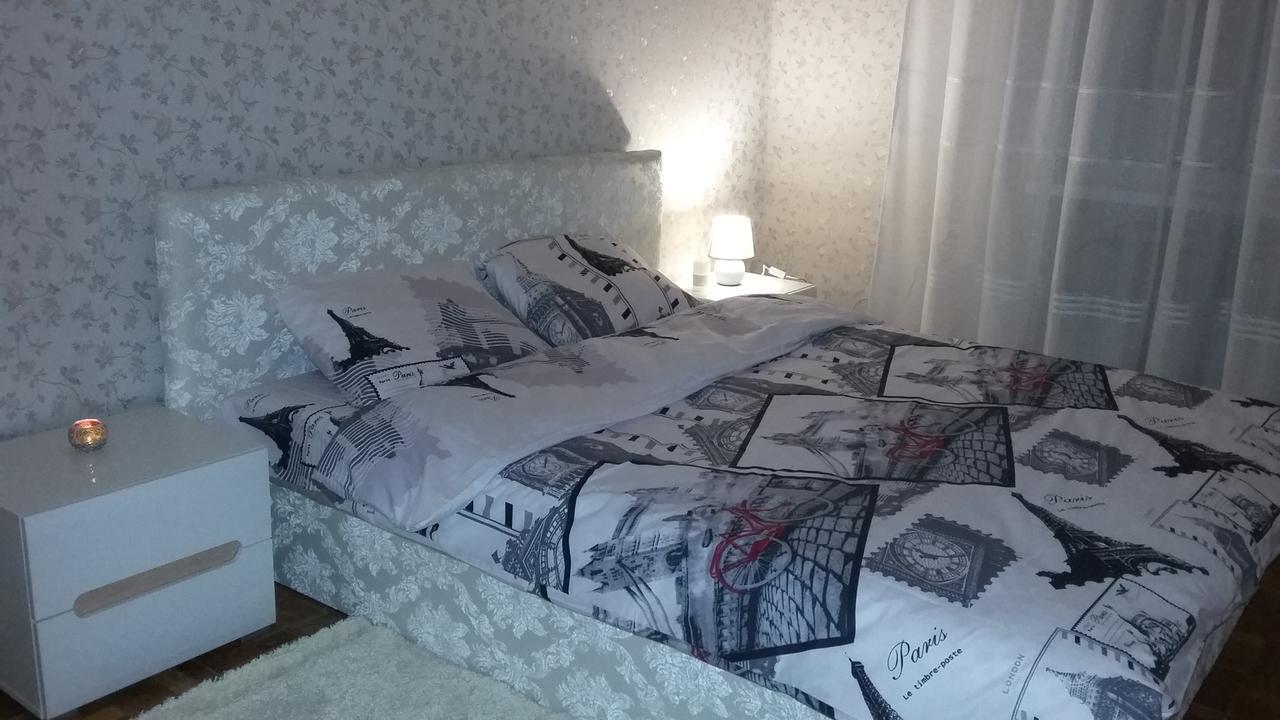 Max Apartments In Lviv Extérieur photo