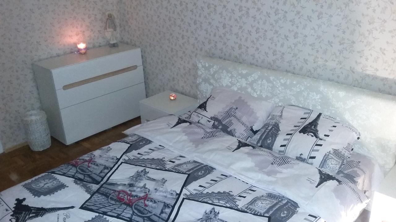 Max Apartments In Lviv Extérieur photo