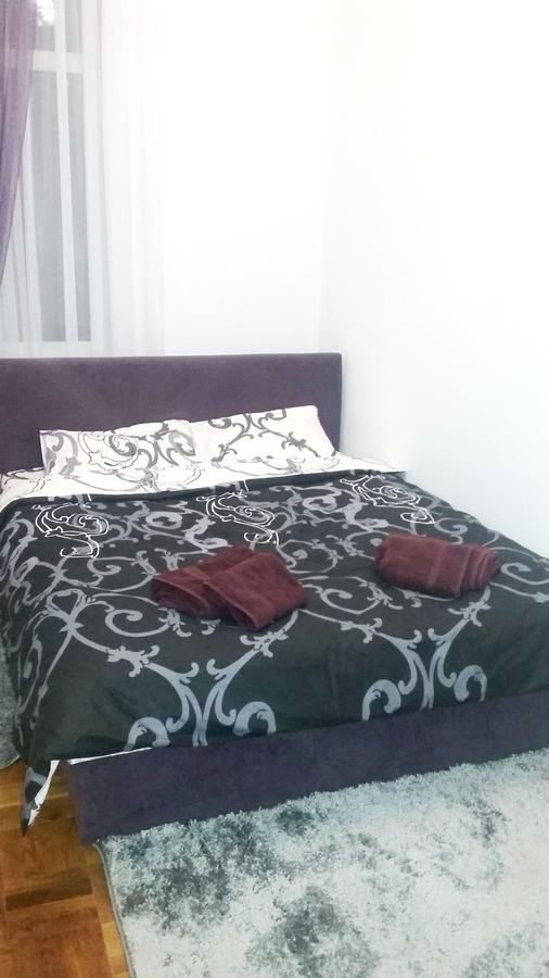 Max Apartments In Lviv Extérieur photo